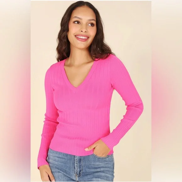 128. Ritz Sweater In Fuschia - Picture 2 of 6
